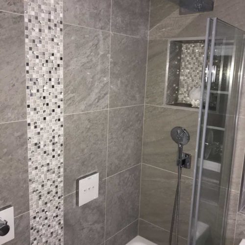 Family Bathroom with a Bath Shower
