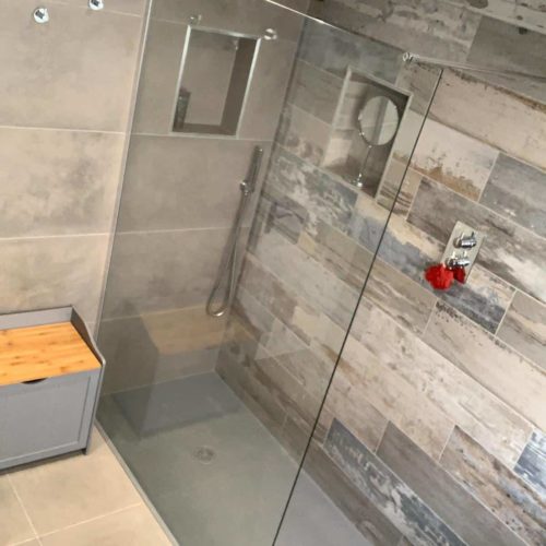 Rustic Wood Feature Walk In Shower