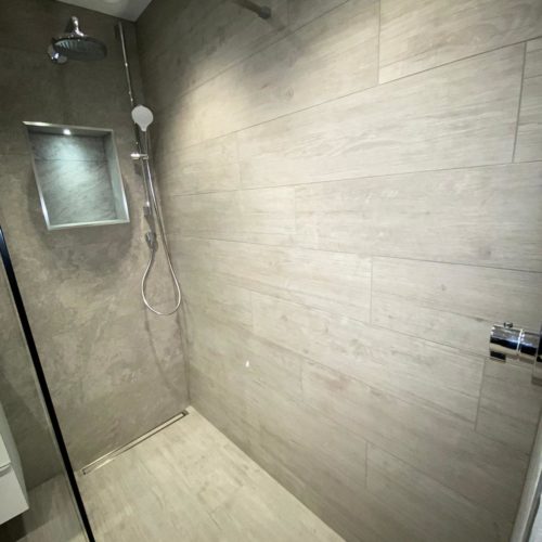 Wood Effect Feature Tile in Wetroom