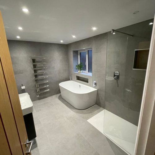 Stunning Family Bathroom with Curved Bath